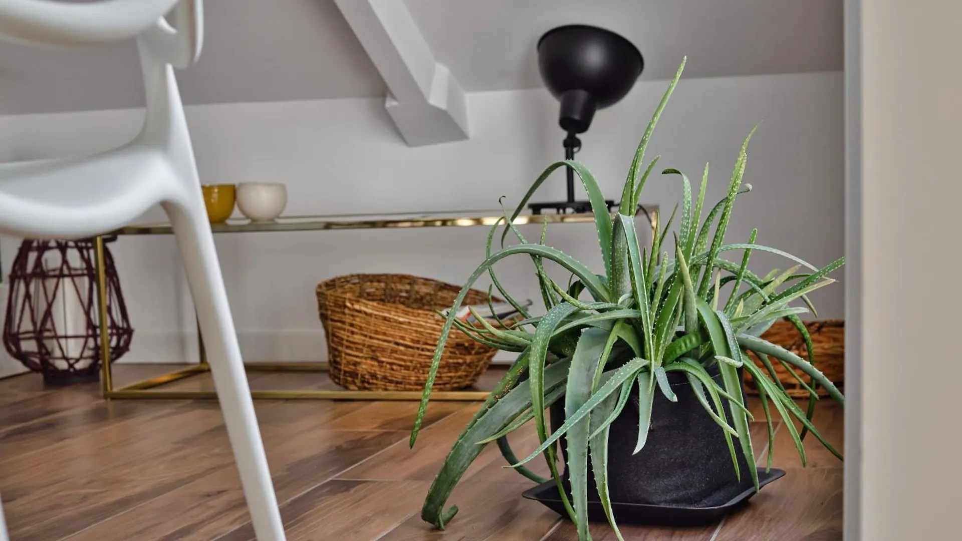 Just Urban Stays - Stunning Penthouse With Balcony - Porta Venezia Milan Italy