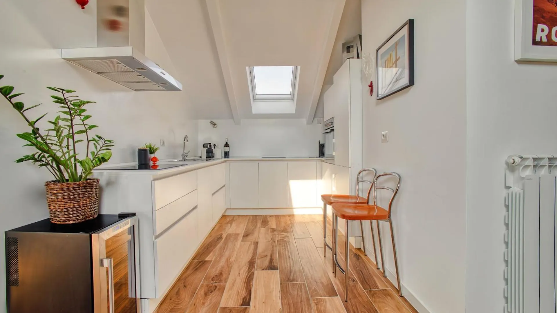 Just Urban Stays - Stunning Penthouse With Balcony - Porta Venezia Milan Italy