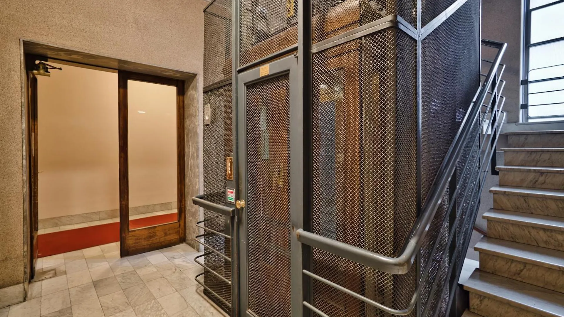Just Urban Stays - Stunning Penthouse With Balcony - Porta Venezia Milan Apartment